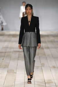 Alexander McQueen RTW Spring 2020