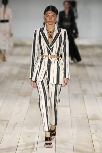 Alexander McQueen RTW Spring 2020