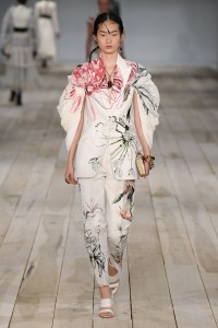 Alexander McQueen RTW Spring 2020