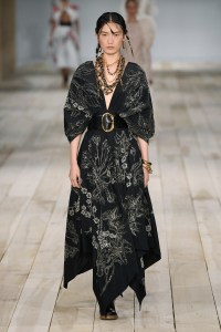 Alexander McQueen RTW Spring 2020