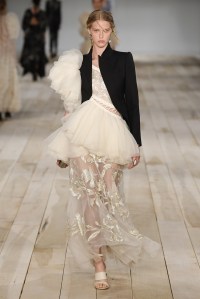 Alexander McQueen RTW Spring 2020
