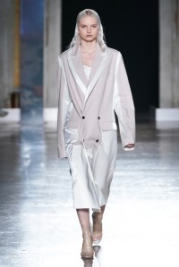Atsushi Nakashima RTW Spring 2020.