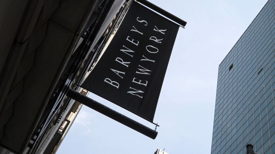 Barneys' execs share $1 million incentive bonus if they sell company, a bankruptcy court has determined.
