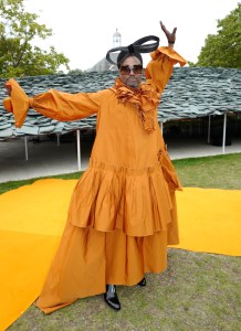 Billy Porter in the front rowRoksanda show, Front Row, Spring Summer 2020, London Fashion Week, UK - 16 Sep 2019Wearing Roksanda Same Outfit as catwalk model *10107659b