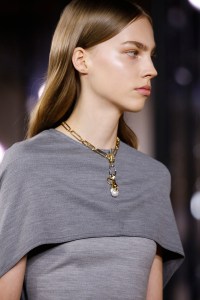 Details at Burberry RTW Spring 2020