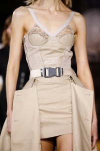 Details at Burberry RTW Spring 2020