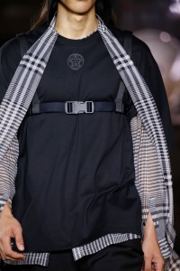 Details at Burberry RTW Spring 2020