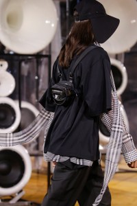 Details at Burberry RTW Spring 2020