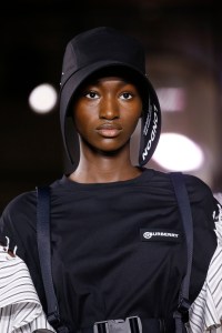 Details at Burberry RTW Spring 2020