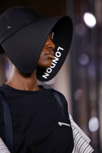 Details at Burberry RTW Spring 2020