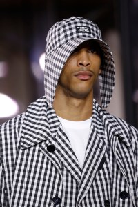 Details at Burberry RTW Spring 2020