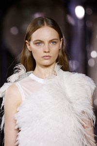 Details at Burberry RTW Spring 2020