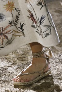 Details at Dior RTW Spring 2020