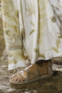 Details at Dior RTW Spring 2020