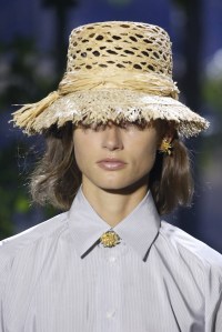 Details at Dior RTW Spring 2020