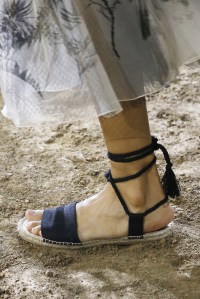 Details at Dior RTW Spring 2020