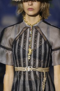 Details at Dior RTW Spring 2020