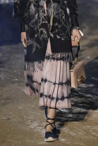 Details at Dior RTW Spring 2020
