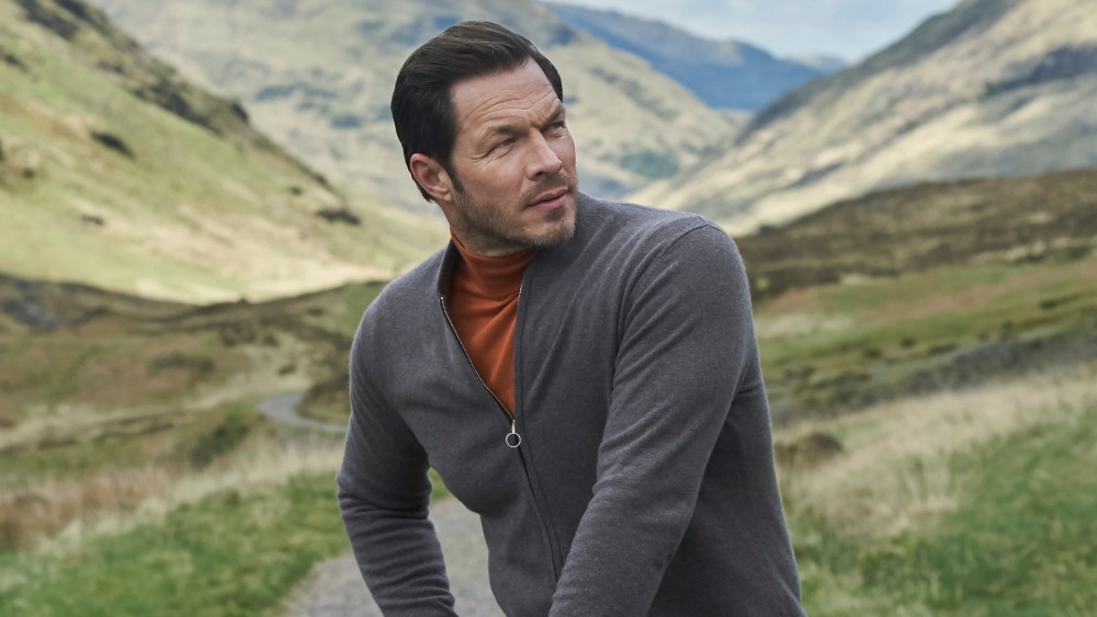 Paul Scolfur models a look from the N. Peal 007 collection.