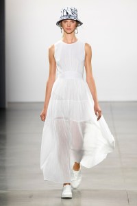 Elie Tahari RTW Spring 2020