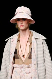 Details at Fendi RTW Spring 2020