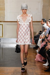 Giambattista Valli RTW Spring 2020