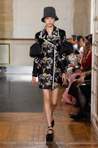 Giambattista Valli RTW Spring 2020