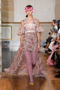 Giambattista Valli RTW Spring 2020