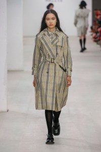 Hazzys by JD.com Inc RTW Spring 2020