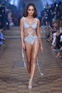 Julien Macdonald RTW Spring 2020