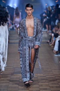Julien Macdonald RTW Spring 2020