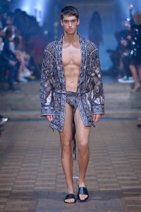 Julien Macdonald RTW Spring 2020