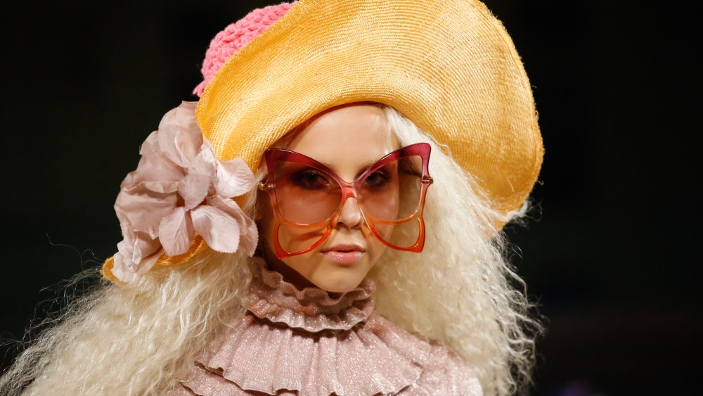 Details at Marc Jacobs RTW Spring 2020