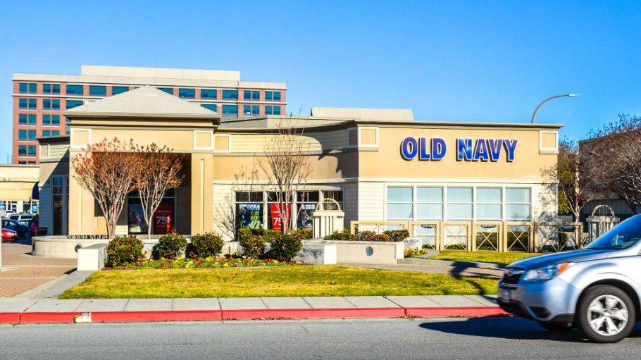 Old Navy supply chain $10 billion annual volume and 2000 stores