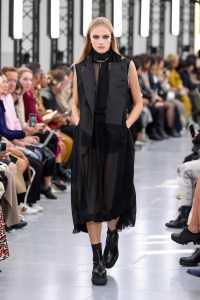 Sacai RTW Spring 2020