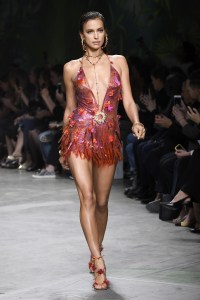Versace RTW Spring 2020