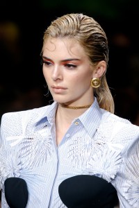 Details at Versace RTW Spring 2020