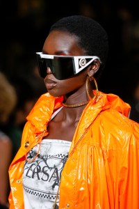 Details at Versace RTW Spring 2020