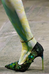 Details at Versace RTW Spring 2020