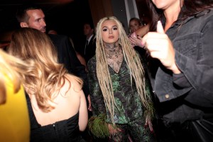 Zhavia