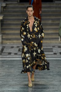 Victoria Beckham RTW Spring 2020