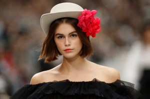 Details at Chanel RTW Spring 2020