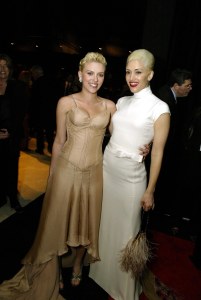Scarlett Johansson and Gwen Stefani
GOLDEN GLOBE AWARDS AFTER PARTY, HOSTED BY UNIVERSAL AND FOCUS FEATURES, BEVERLY HILTON HOTEL, LOS ANGELES, AMERICA - 25 JAN 2004
January 25, 2004 - Beverly Hills, CA.
Scarlett Johansson and Gwen Stefani.
Universal Pictures and Focus Features hosts Golden Globe Party at the Beverly Hilton Hotel.
Photo by: Eric Charbonneau®Berliner Studio/BEImages

Scarlett Johansson is wearing a dress by designer Stella McCartney .