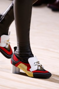 Details at Louis Vuitton RTW Spring 2020