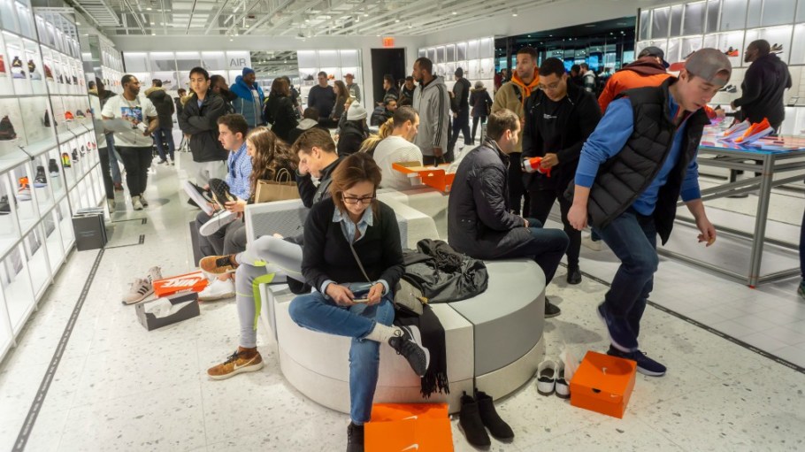 A NewStore omnichannel report released Wednesday shows that consumers crave convenience, sustainability, and creative experiences at retail.
