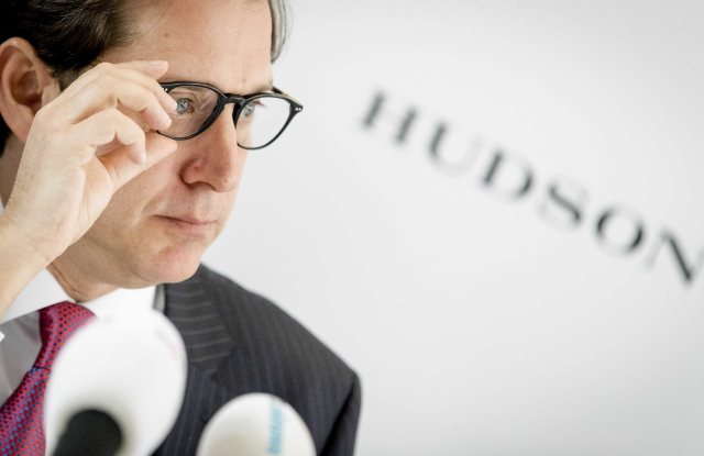 The Governor and Executive Chairman of the Hudson's Bay Company Richard Baker During a Press Conference in Amsterdam the Netherlands 17 May 2016 the Canadian Department Store Chain Hbc Wants to Open Twenty Branches in the Netherlands in the Next Two Years Hudson Bay who Are Looking Into Buying Dutch Department Store Chain V&d Netherlands AmsterdamNetherlands Canada Economy Hudson's Bay - May 2016