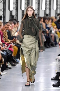 Sacai RTW Spring 2020