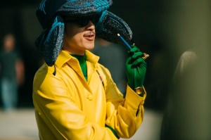 A street style look from Seoul Fashion Week Spring 2020.