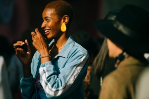 A street style look from Seoul Fashion Week Spring 2020.