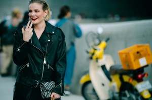 A street style look from Seoul Fashion Week Spring 2020.